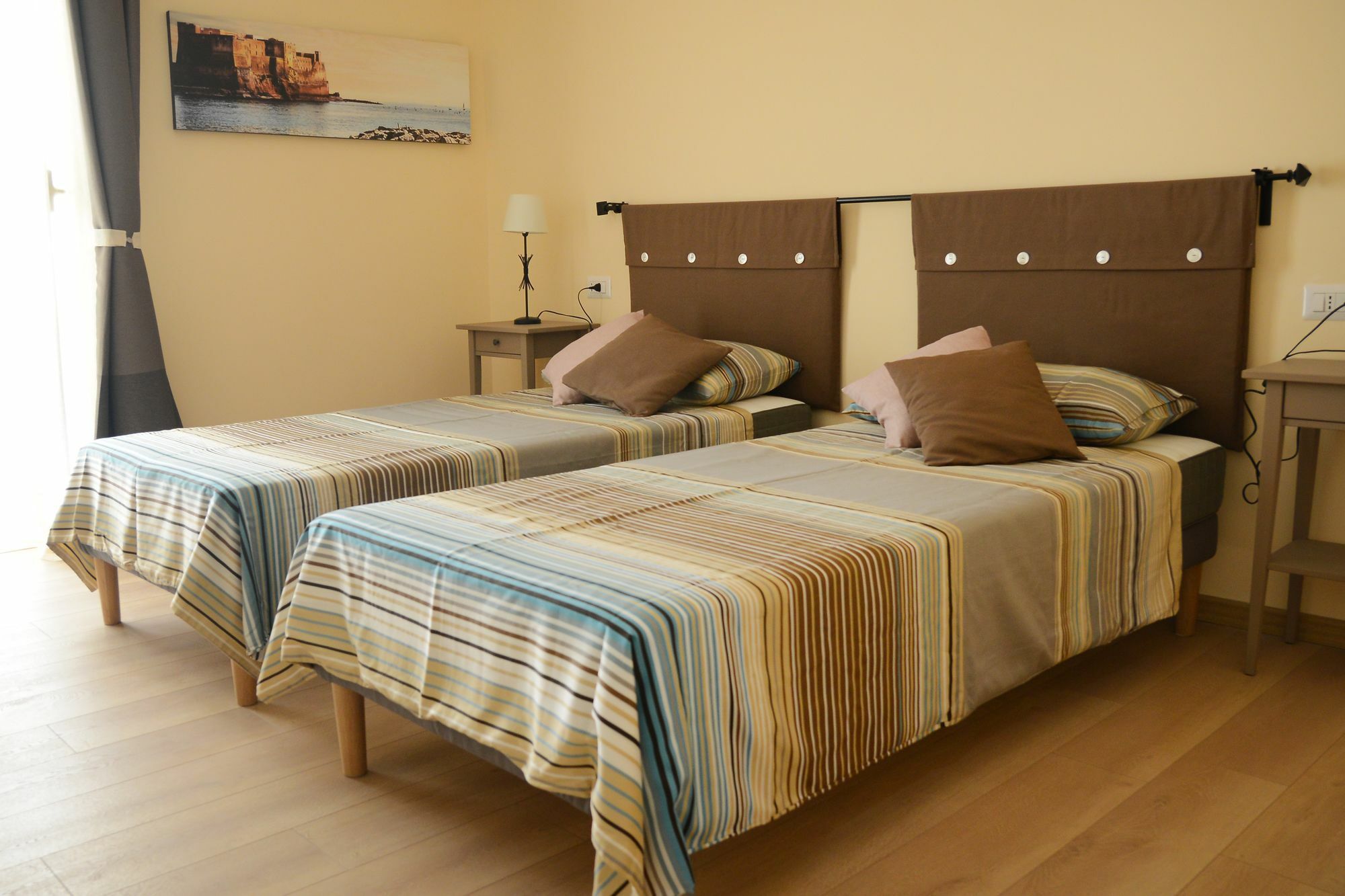 Donnaregina Boutique Apartment نابولي المظهر الخارجي الصورة