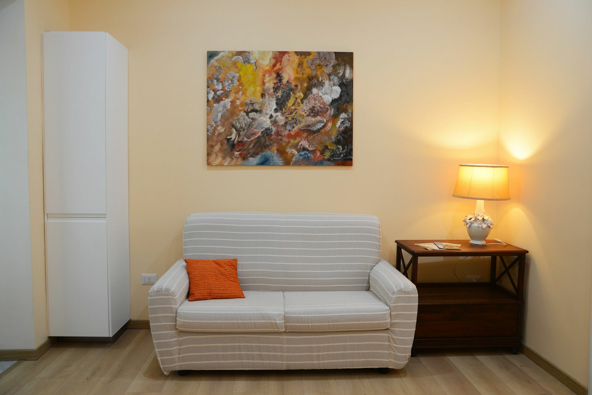 Donnaregina Boutique Apartment نابولي المظهر الخارجي الصورة