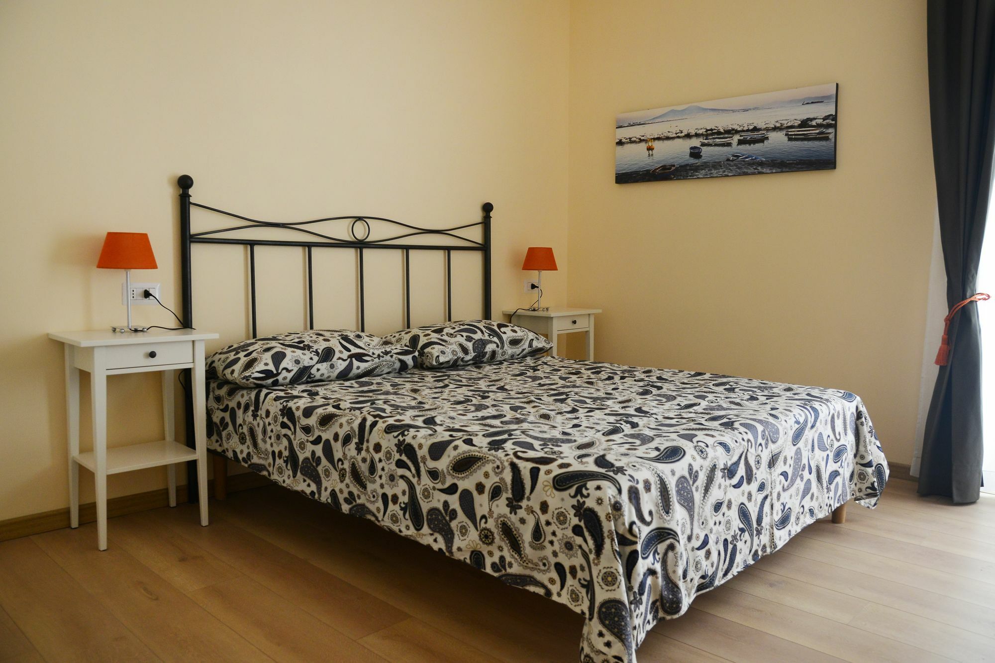 Donnaregina Boutique Apartment نابولي المظهر الخارجي الصورة